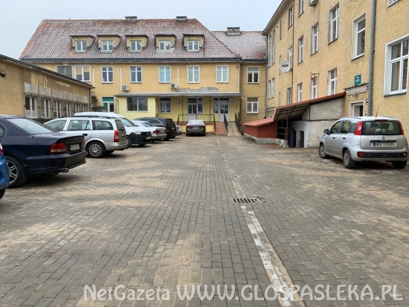 Utwardzono plac przy przychodni