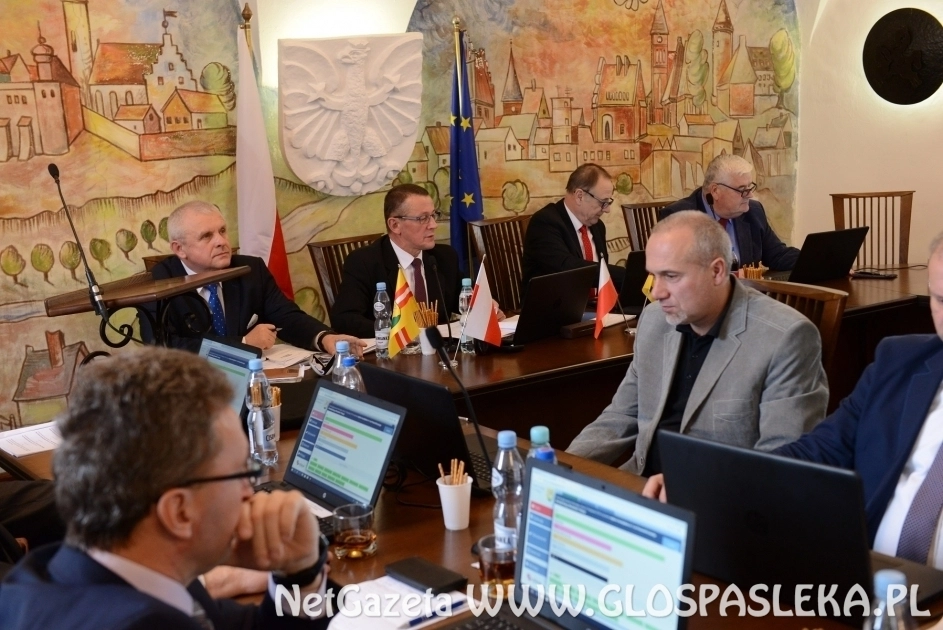 Sesja Rady Miejskiej na żywo