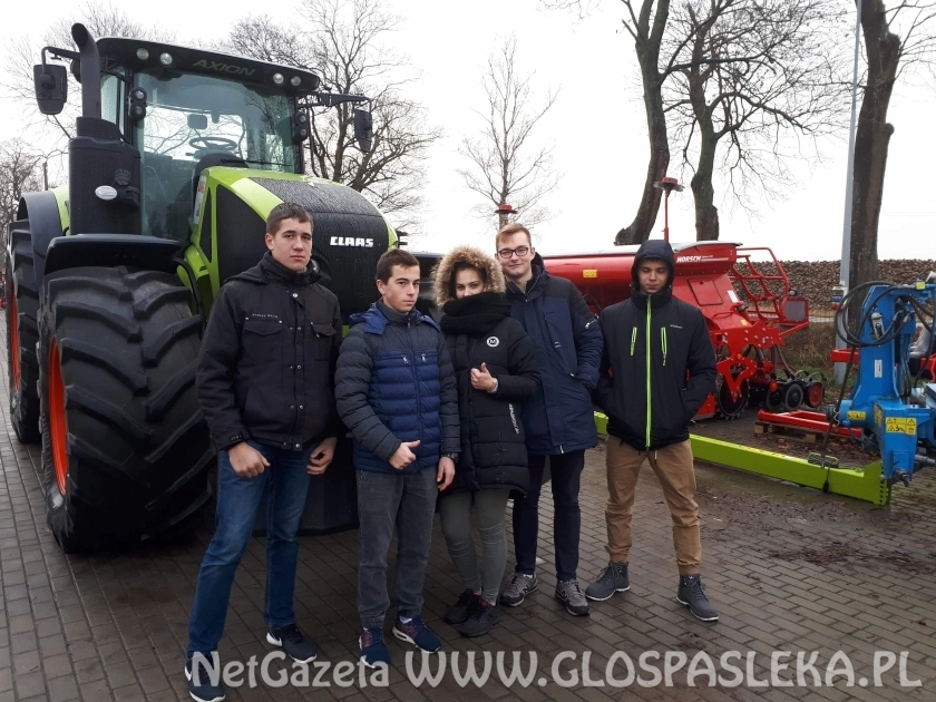  Uczniowie ZSEiT z wizytą w firmie Agrimasz
