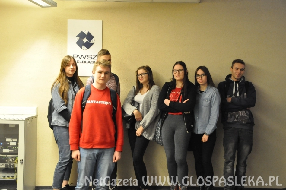 Uczniowie ZS na wykładzie