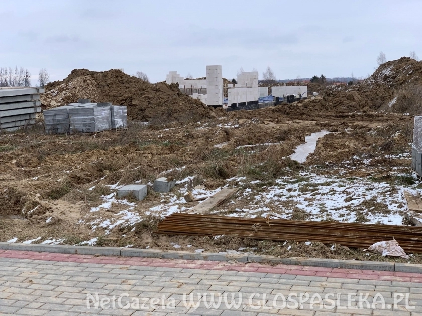 Dwie inwestycje przy ul. Firmowej