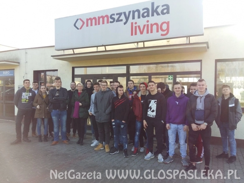 Logistycy w ZAKŁADZIE MM SZYNAKA LIVING I LOGISTIC SZYNAKA