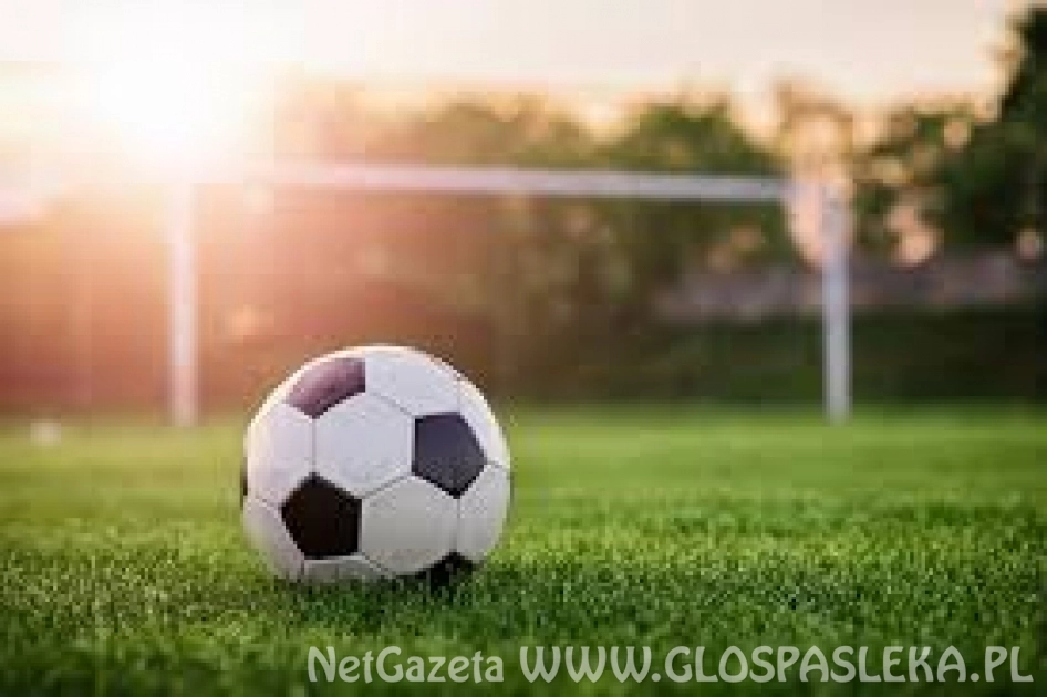 ZAKOŃCZYŁA  ROZGRYWKI  