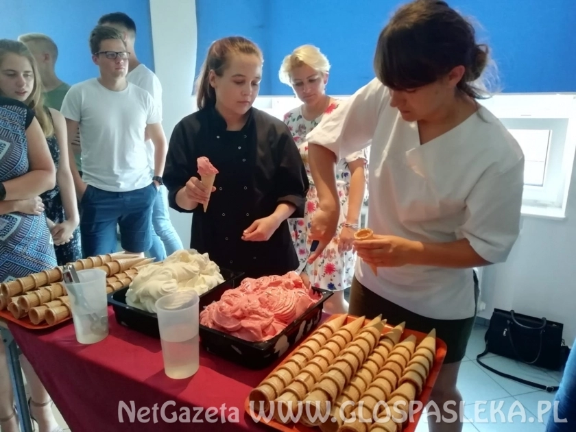 Podsumowanie projektów PO WER i Erasmus+ w ZSEiT