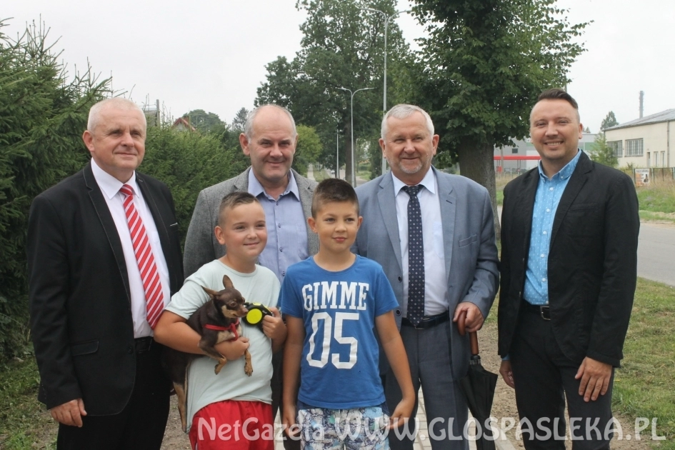 Można chodzić oficjalnie