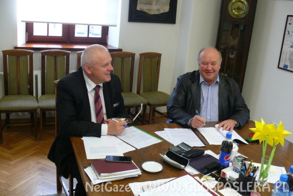 Umowa – remont alejek na cmentarzu