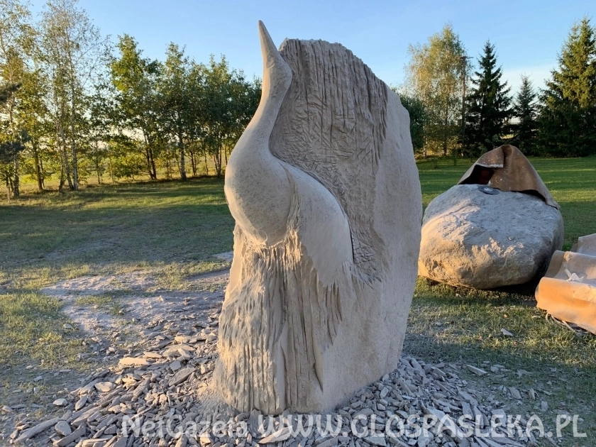 Kamienny żuraw
