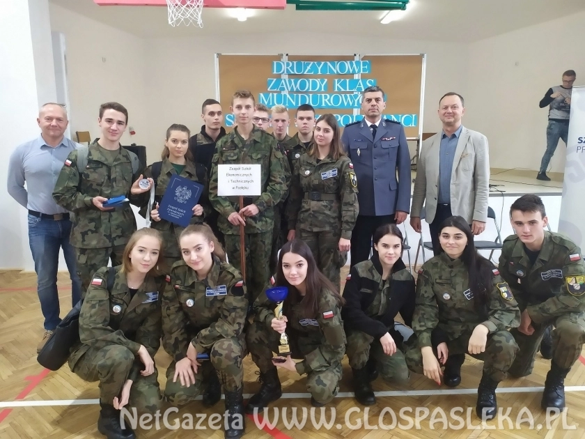 Kadeci ZSEiT sprawni jak policjanci 