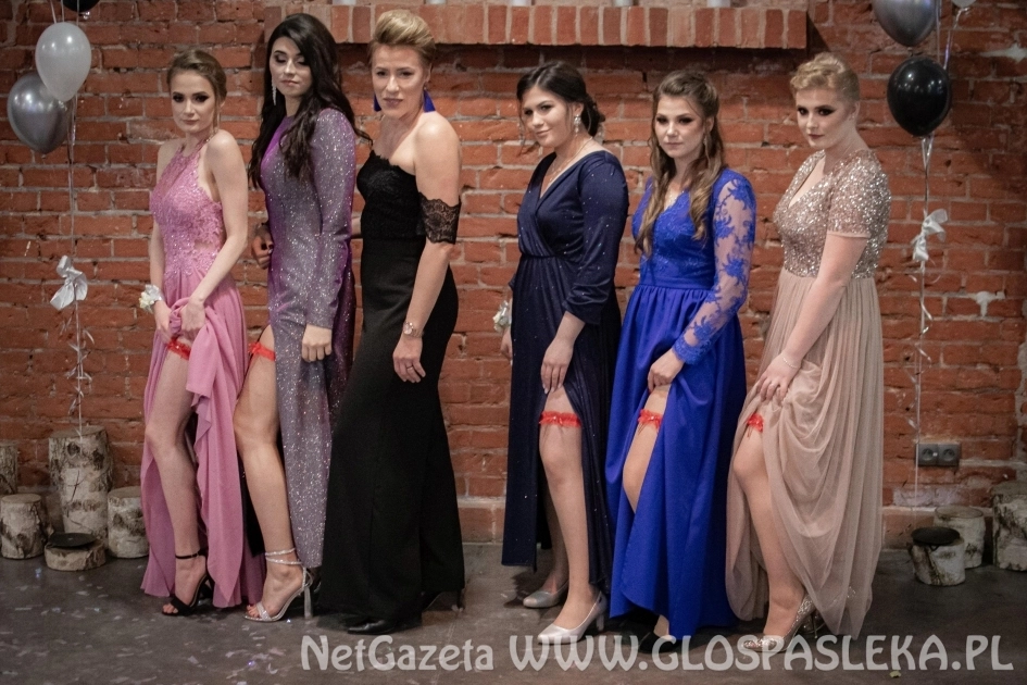 Studniówka w ZSEiT – 30 fotografii