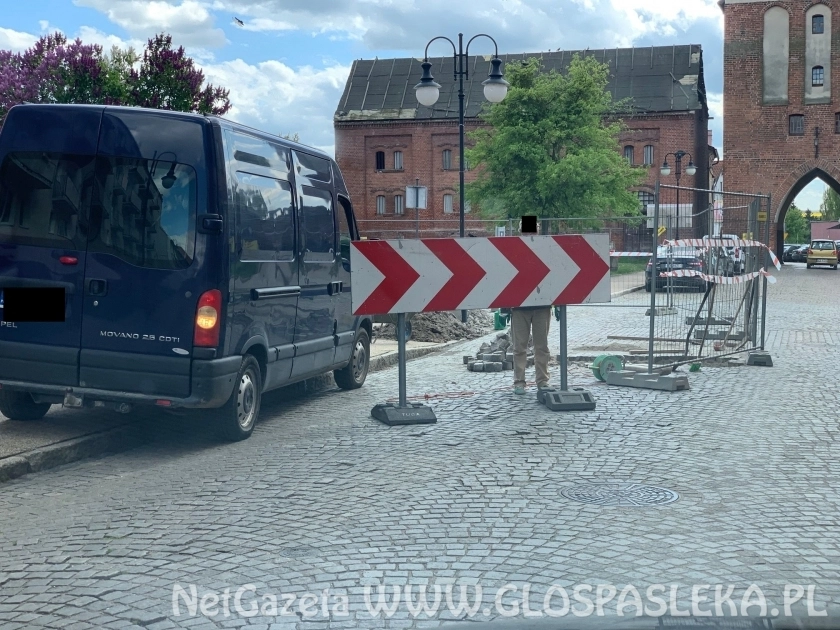 Prace brukarskie na Starym Mieście