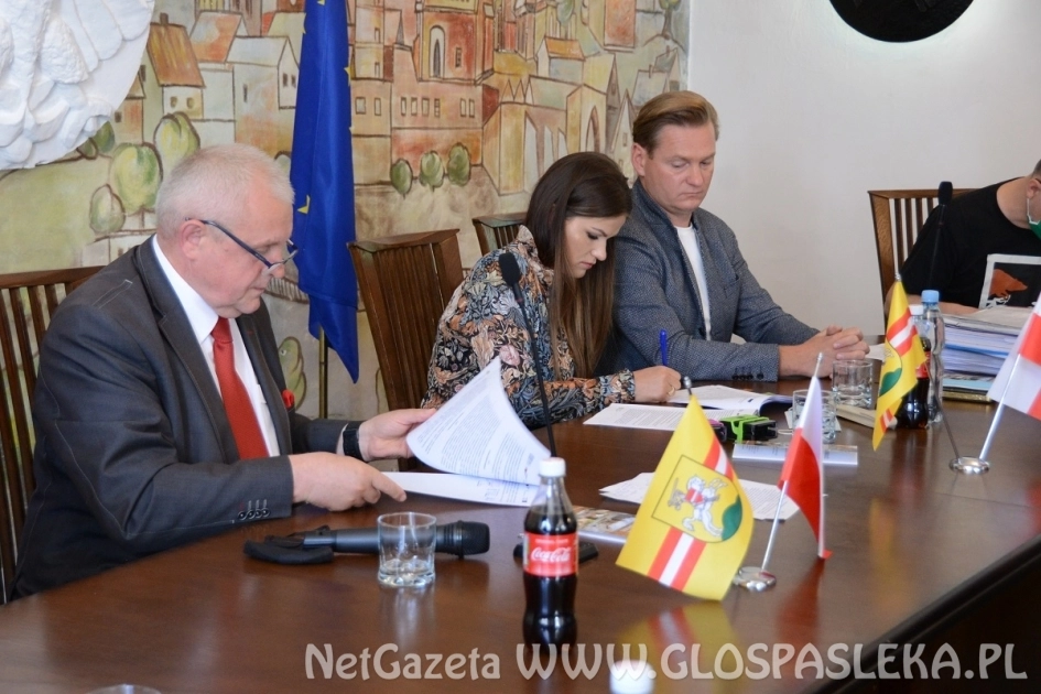 Umowa na remont murów podpisana