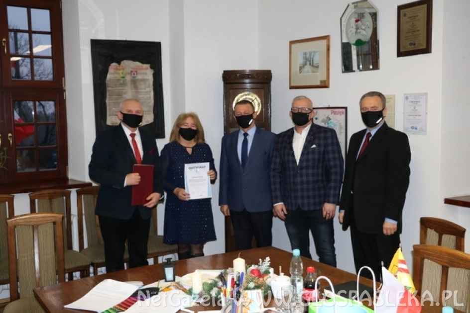 Gmina Pasłęk otrzymała certyfikat „Samorządowy Lider Edukacji”  