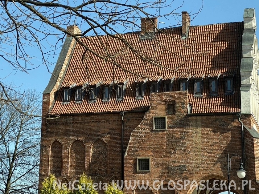 Dach na ratuszu do remontu