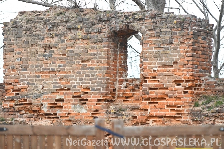 Mury – szybkie tempo remontu