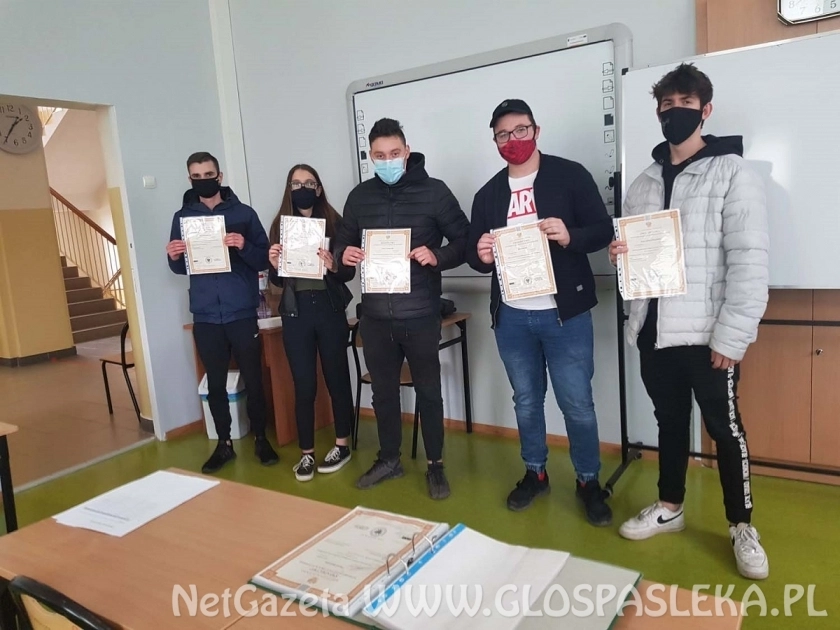Sukces uczniów klas IV Technikum z Zespołu Szkół w Pasłęku