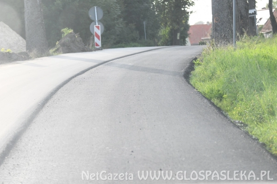 Nowy asfalt do Drulit