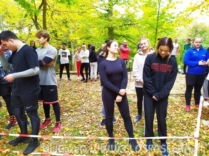 Drużynowe „złoto” dziewcząt z ZSEiT  