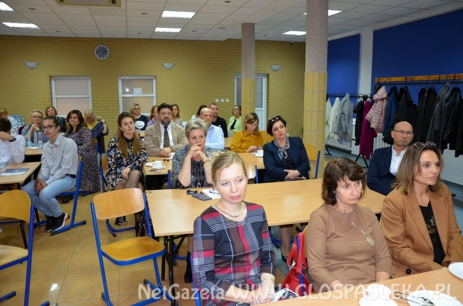 Powiatowa konferencja w ZSEiT                                       
