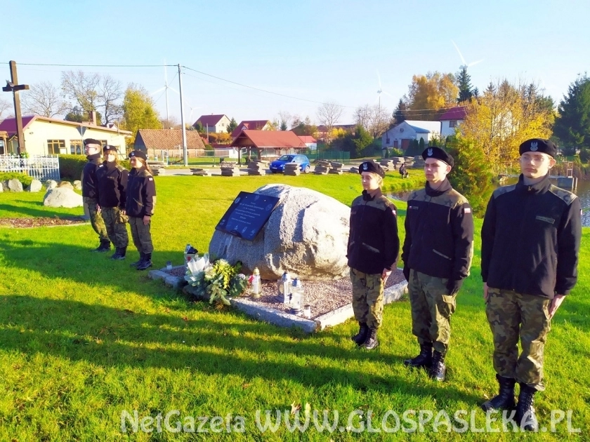 Kadeci ZSEiT czczą pamięć bohatera z Malborka