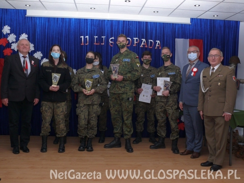 Obchody 103. rocznicy odzyskania niepodległości w ZSEiT