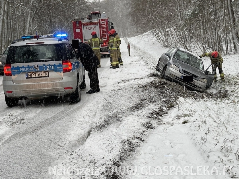 Lodowisko na drodze nr 513