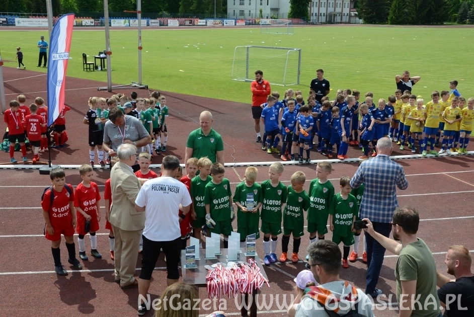 Grali młodzi piłkarze