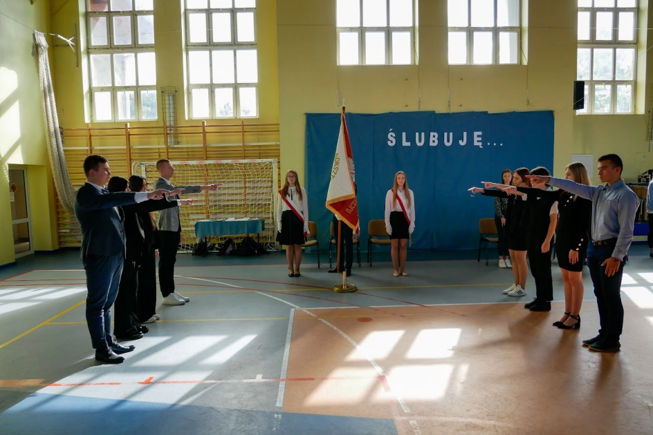 Ślubowanie w ZS 