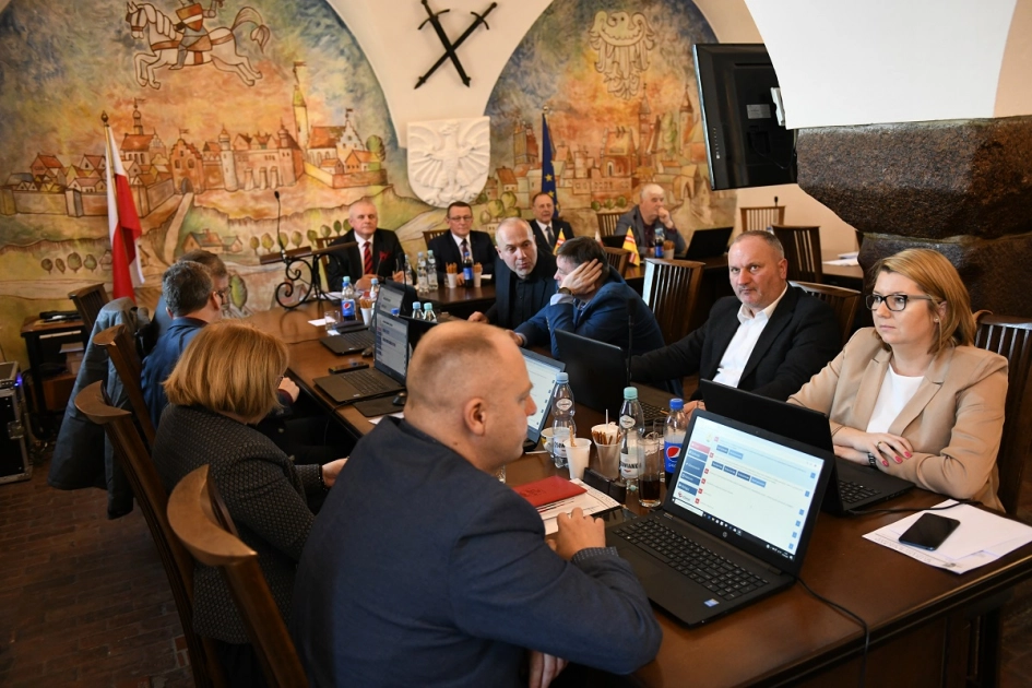 Sesja 52 – stawki podatku od nieruchomości