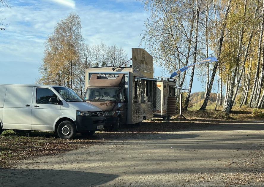 Nie tylko kwiaty i znicze