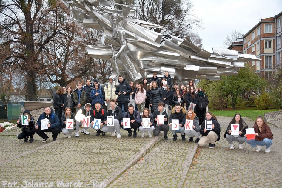 Uczniowie ZSEiT poznają Polskę 