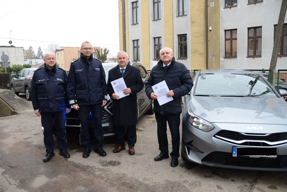 Nowe samochody KIA dla policji