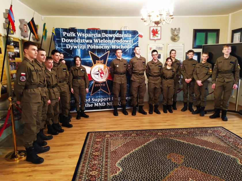 Kadeci Oddziału Przygotowania Wojskowego ZSEiT pamiętają o żołnierzach AK