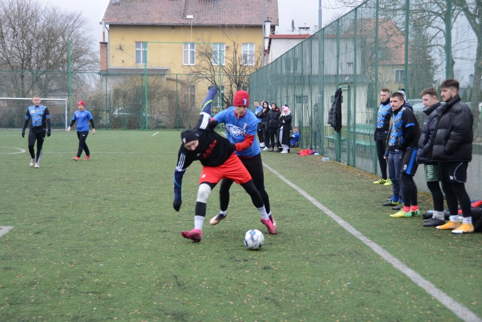Żwirownia Leśnica wygrywa II Turniej Zimowy