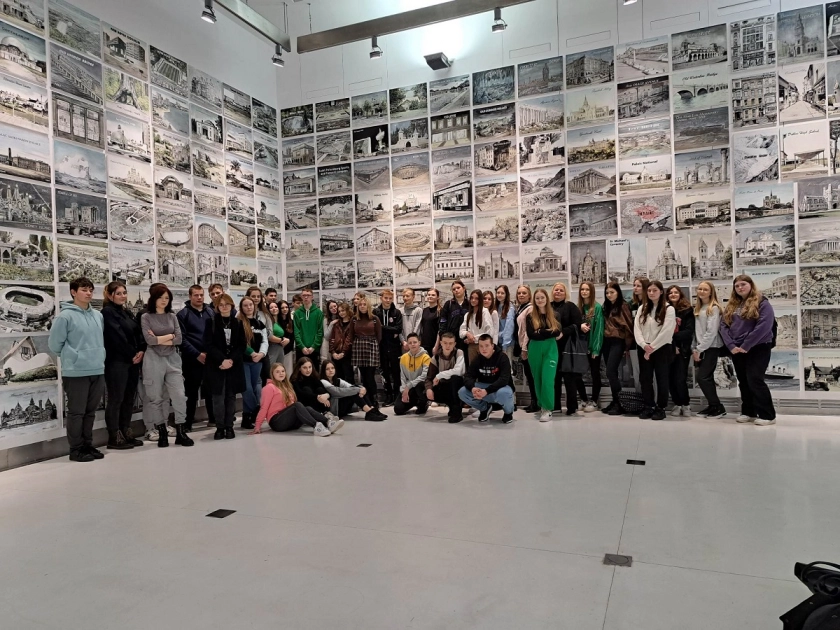 Twórczość Van Gogha na wyciagnięcie ręki uczniów ZSEiT  