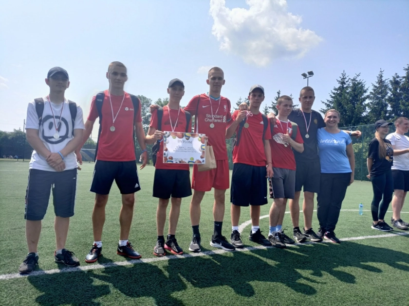 DZIEN SPORTU W ZSEiT 