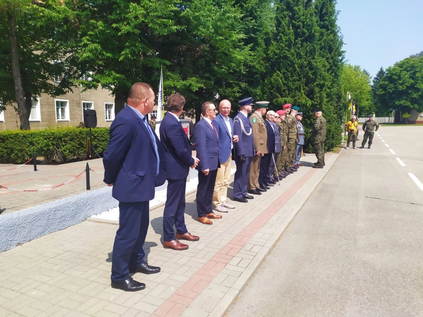 ZSEiT Pasłęk na pożegnaniu PKW ŁOTWA w 9 BBKPanc w Braniewie