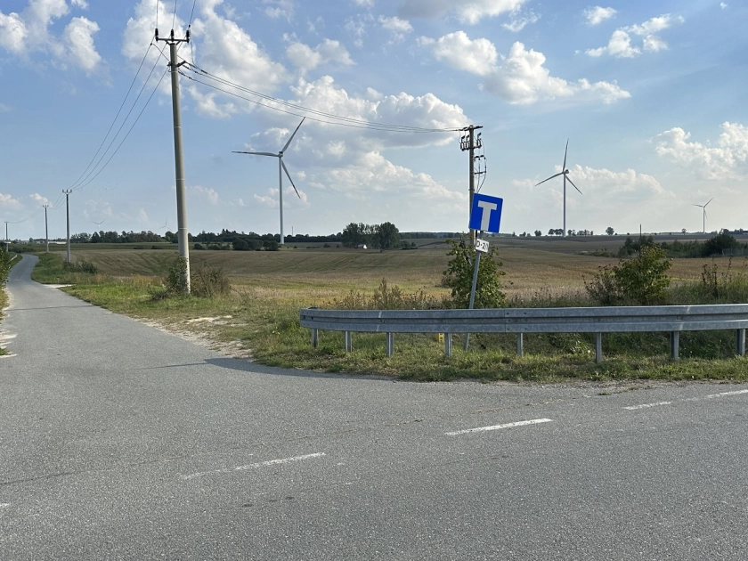 Akt notarialny na sprzedaż działek