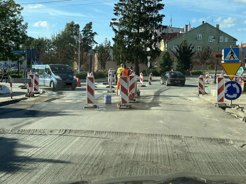 Kopernika do piątku, rondo w październiku