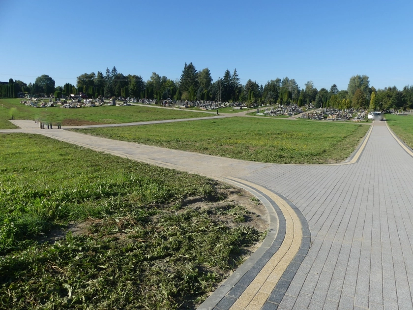 Nowe alejki na cmentarzu komunalnym