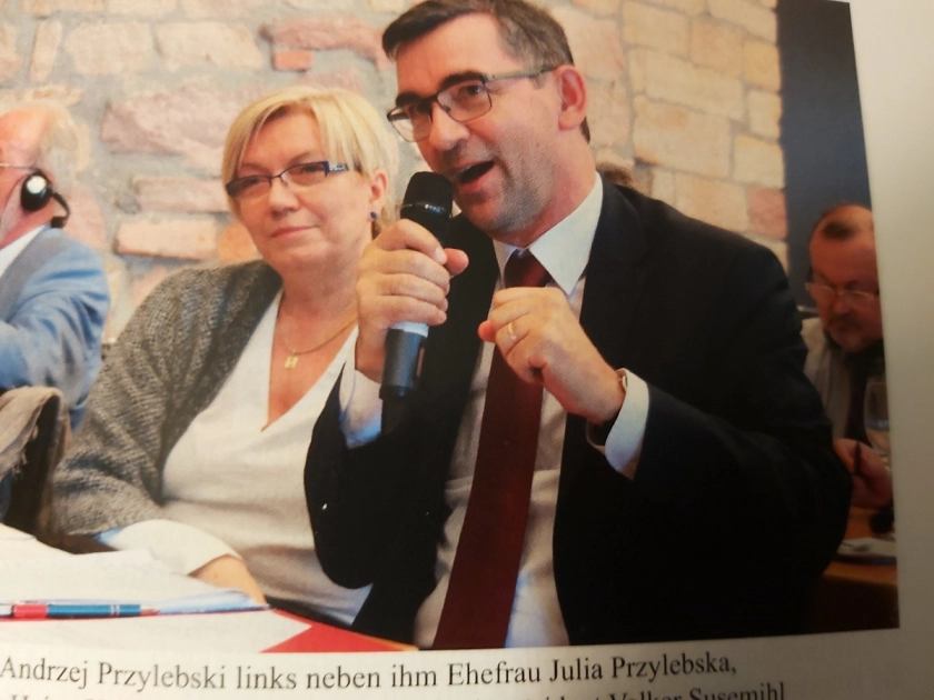 Ambasador i ochmistrzyni, czyli "Zwyczajne PiS".