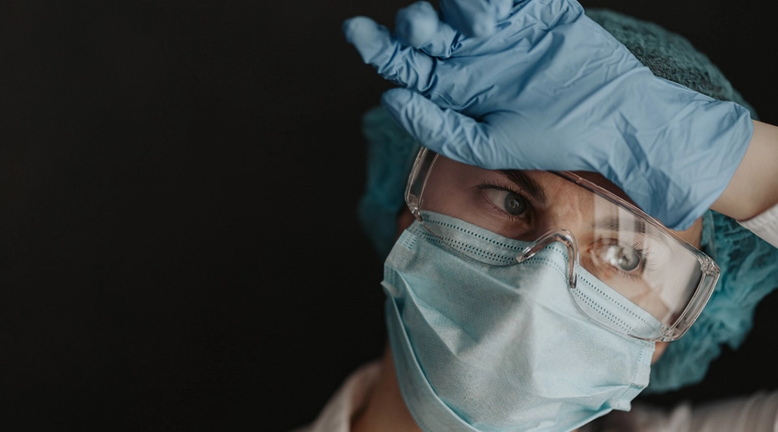 Jak odpowiednio dbać o oczy w pracy?