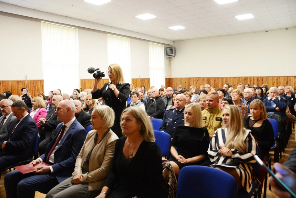 Zapomniani absolwenci