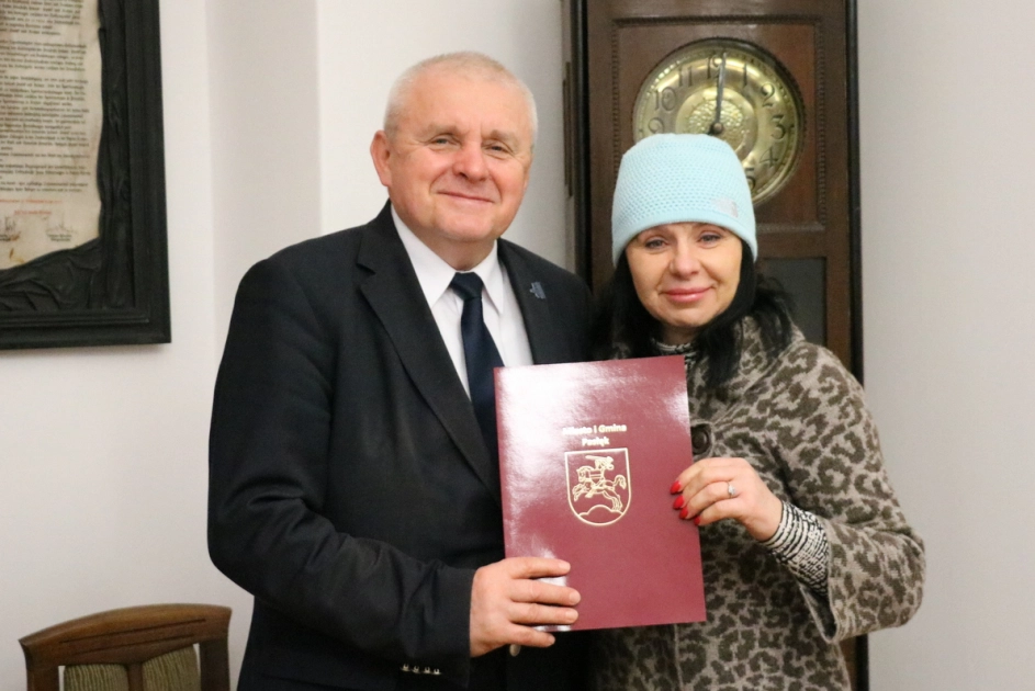 Zmniejszenie niekontrolowanego rozmnażania się psów i kotów 