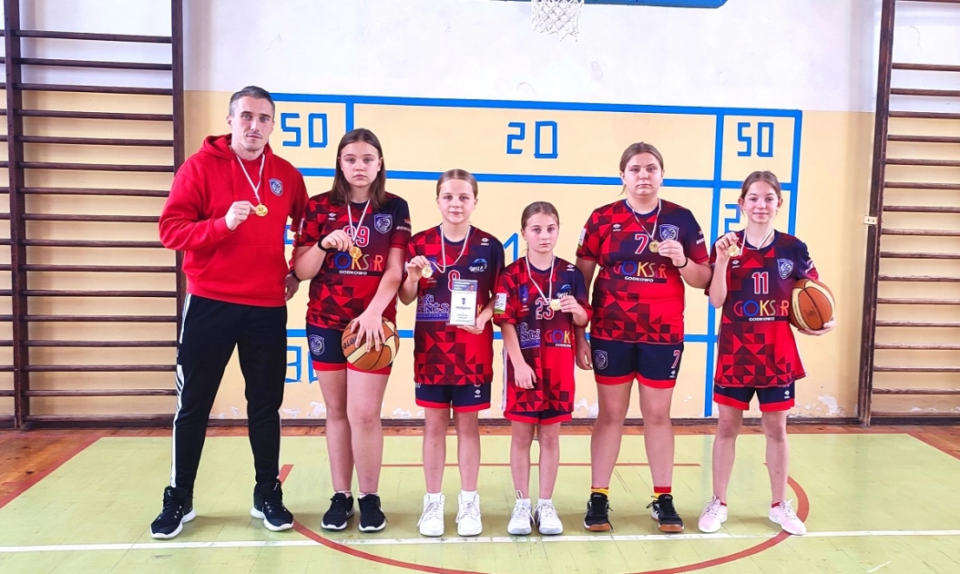Finał Powiatowy mini koszykówki - Złote medale dla SP Godkowo