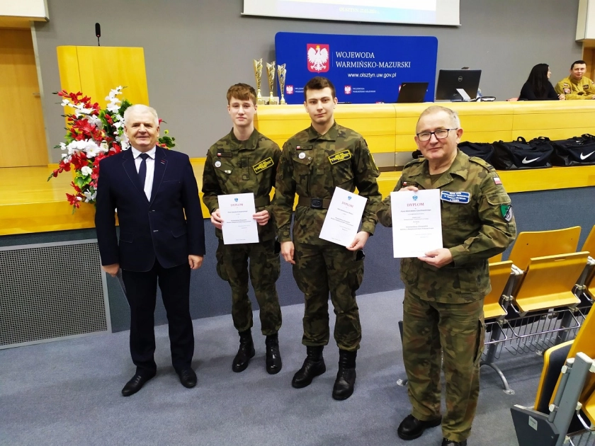 Udany debiut ZSEiT w Wojewódzkiej Olimpiadzie Wiedzy o Bezpieczeństwie Powszechnym