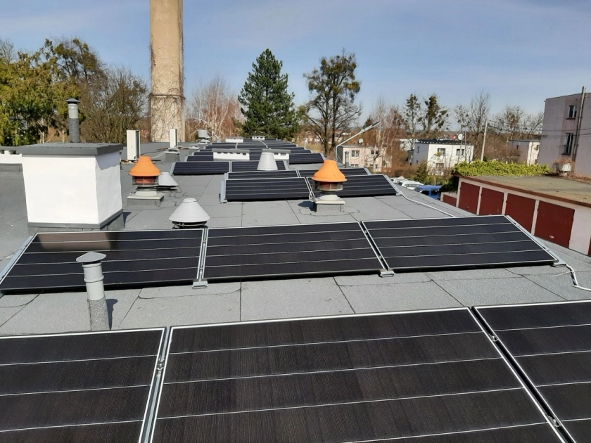 “Słoneczny prąd” popłynie w ZSEiT…