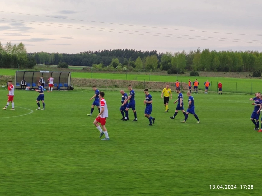 Polonia wygrywa i jest liderem