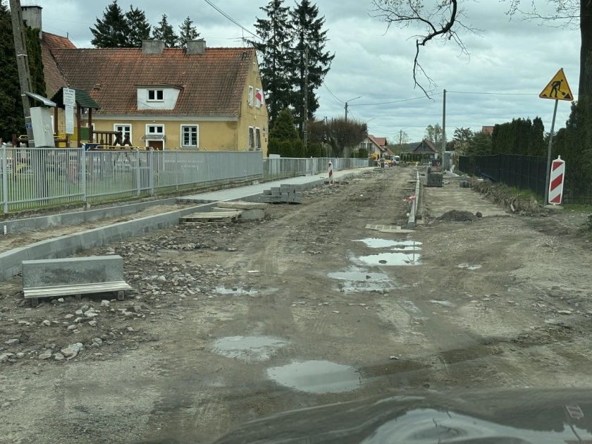 Trwa realizacja inwestycji drogowej w Rogajnach