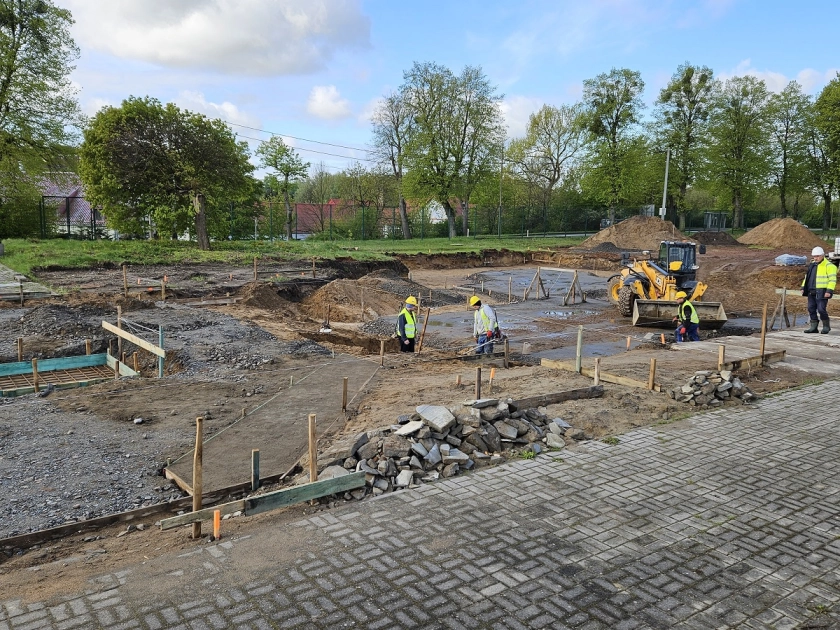 Skatepark się buduje