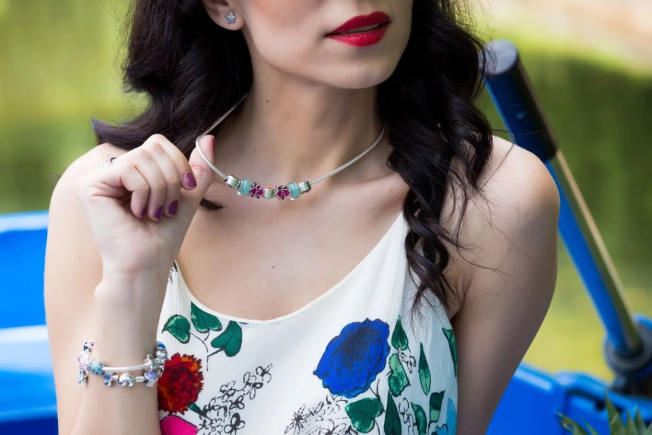 Wiosenna biżuteria ze stali chirurgicznej - najmodniejsze wzory